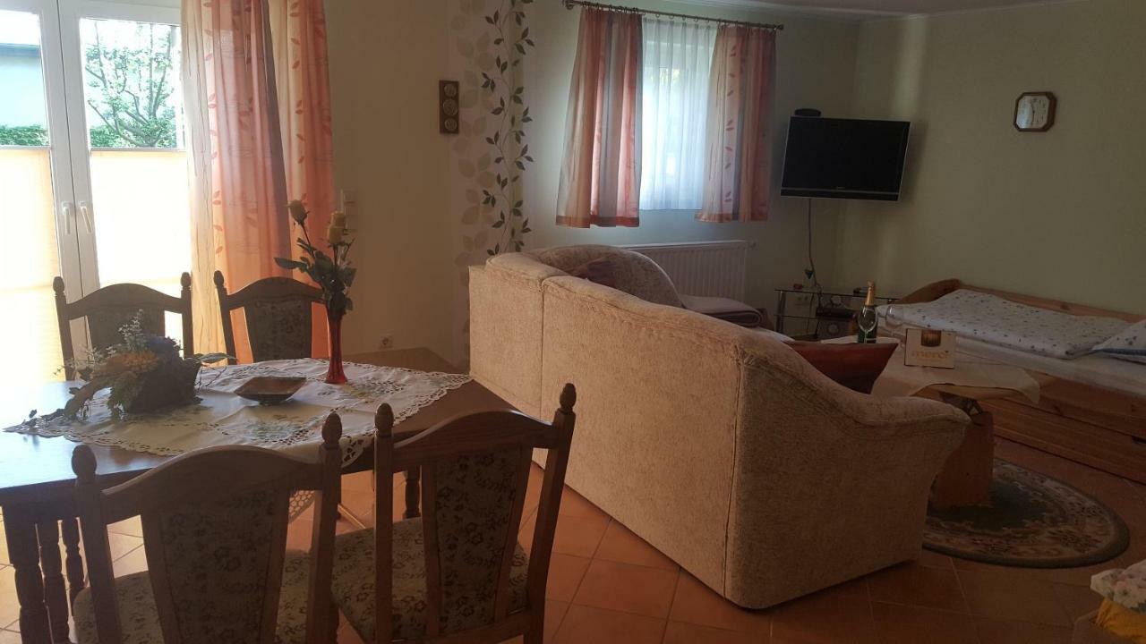 Ferienwohnung "Am Fechtertor- Eingang Zum Schlosspark" Putbus Extérieur photo