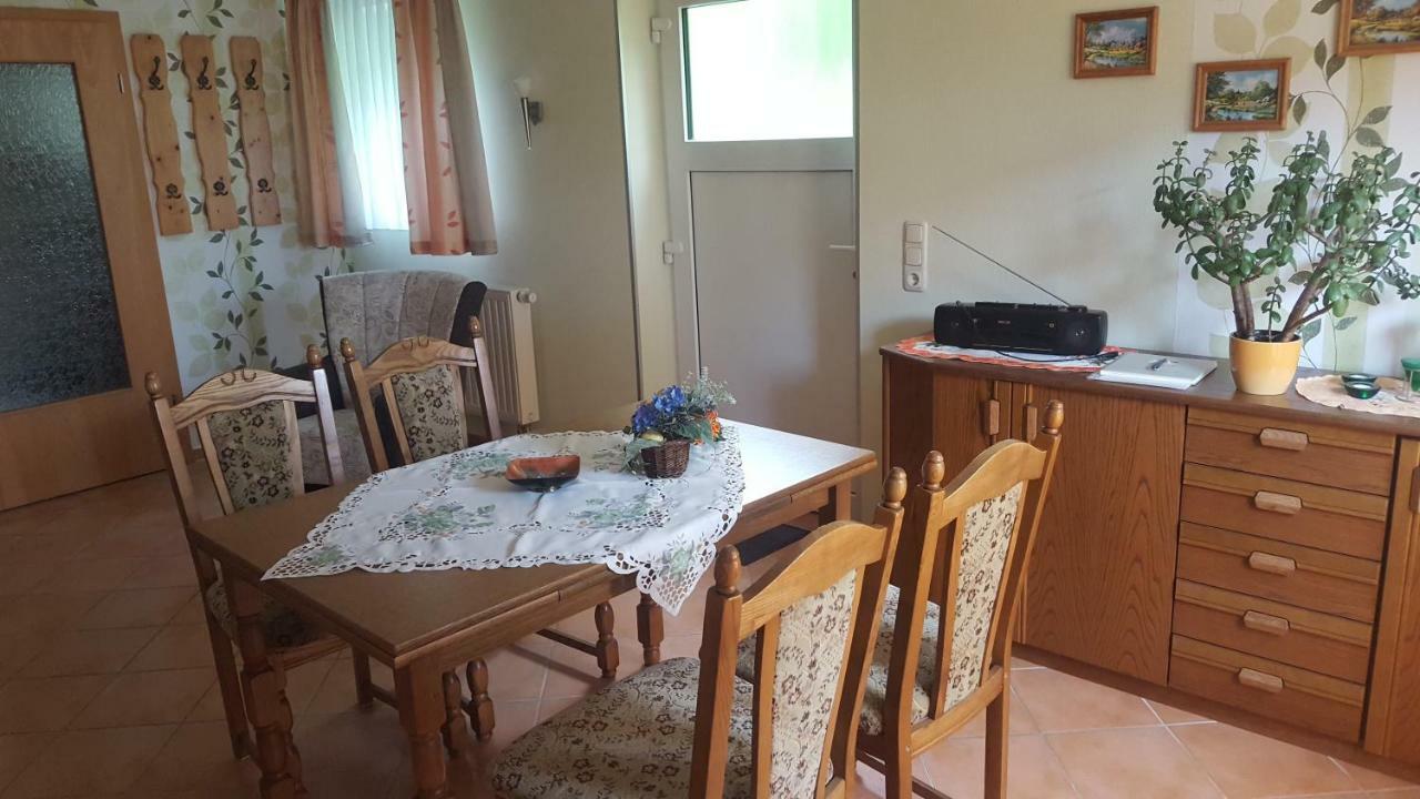 Ferienwohnung "Am Fechtertor- Eingang Zum Schlosspark" Putbus Extérieur photo